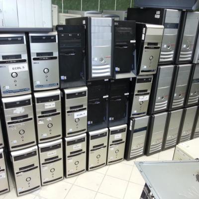 Novější PC kompletní skříň